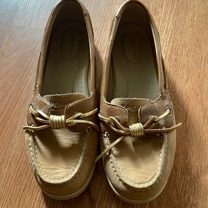 Sperry boat shoes
